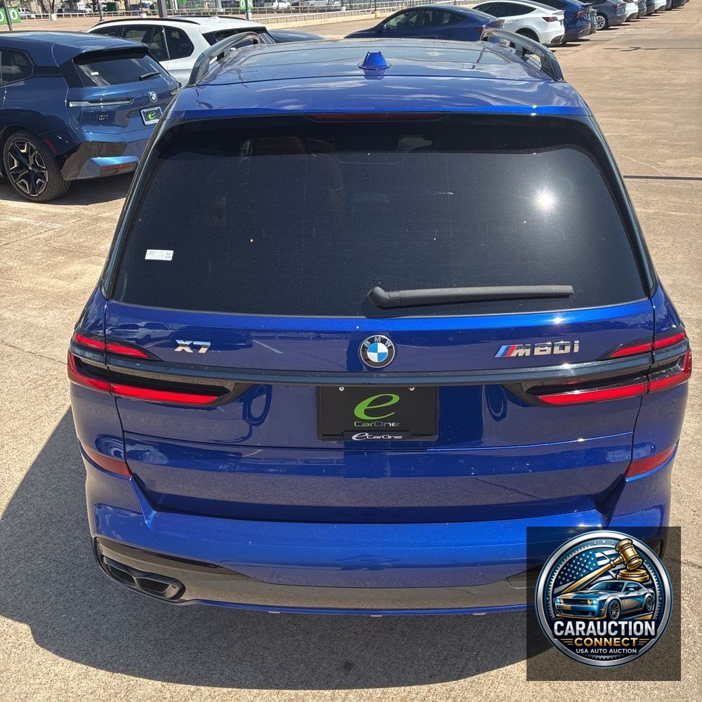 2024 BMW X7 M60i