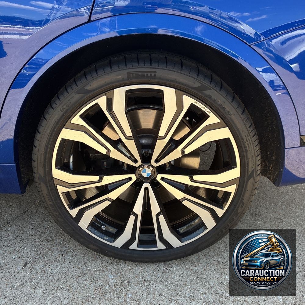 2024 BMW X7 M60i