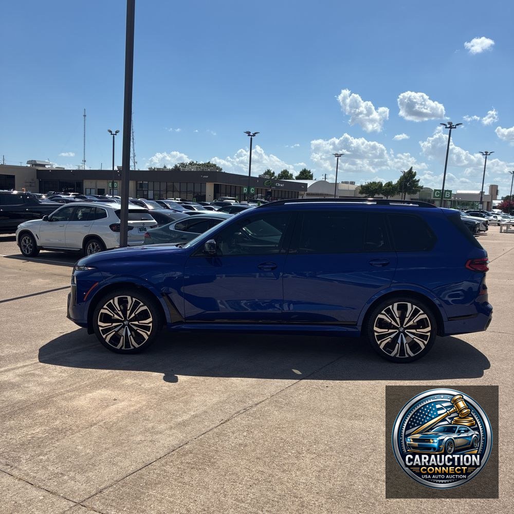 2024 BMW X7 M60i