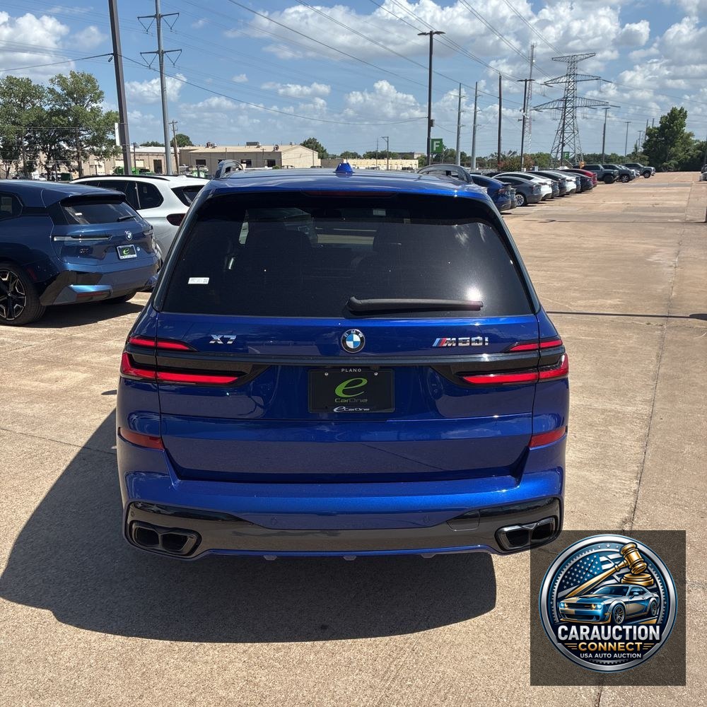 2024 BMW X7 M60i