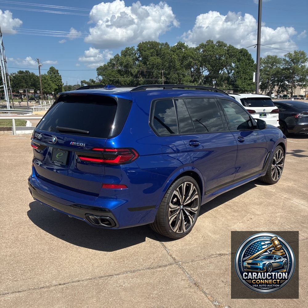 2024 BMW X7 M60i