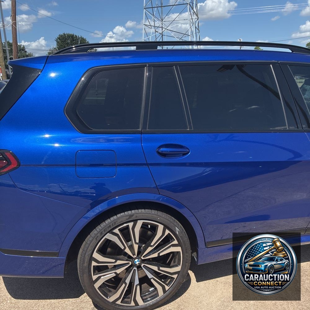 2024 BMW X7 M60i
