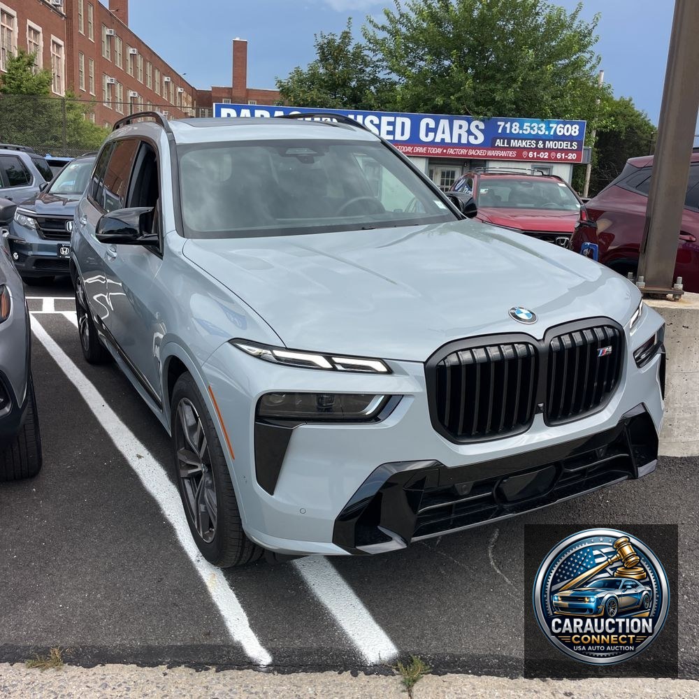 2025 BMW X7 M60i