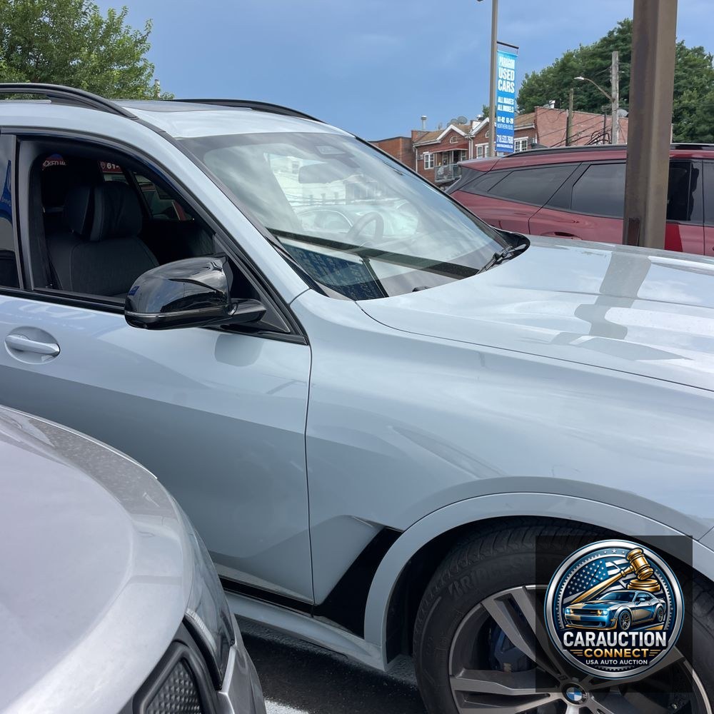 2025 BMW X7 M60i