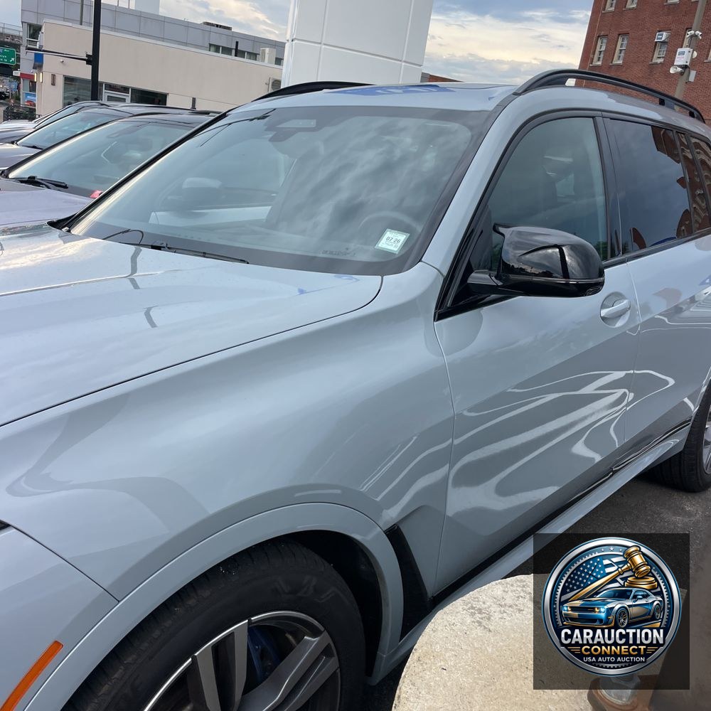 2025 BMW X7 M60i
