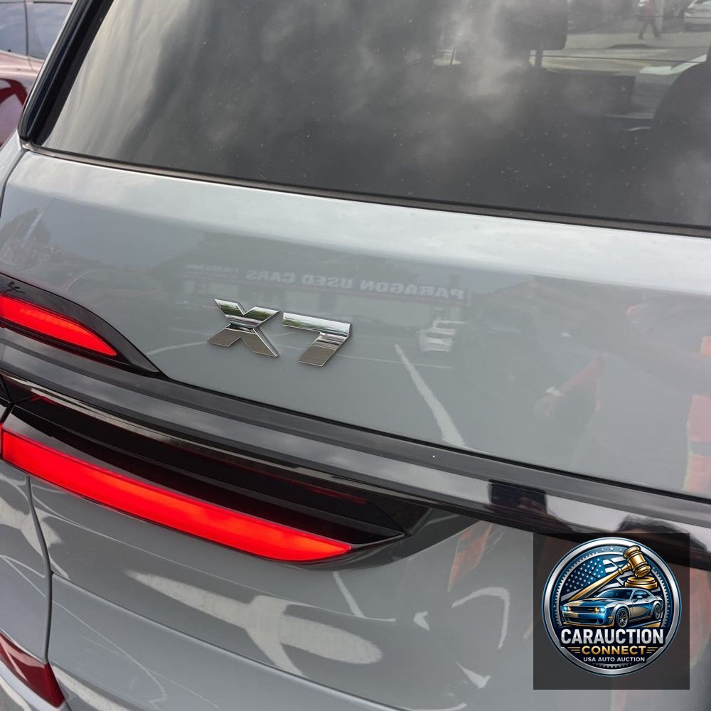 2025 BMW X7 M60i