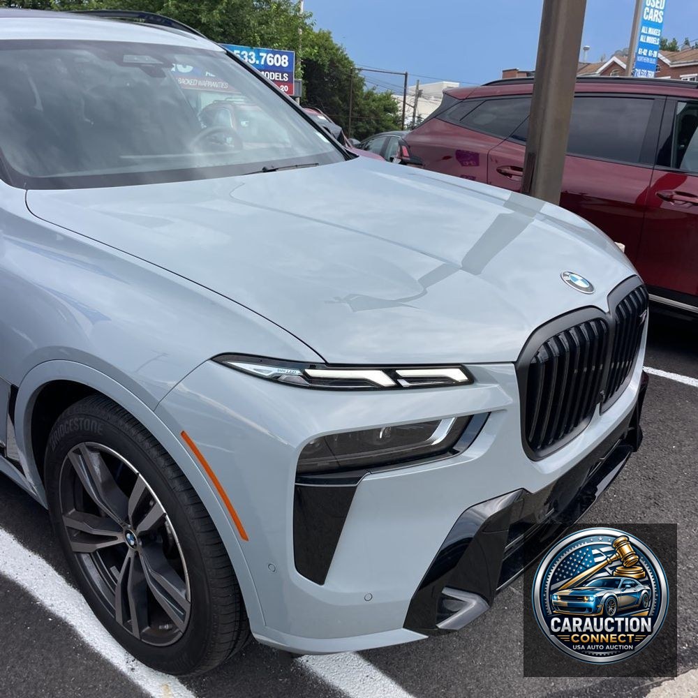 2025 BMW X7 M60i