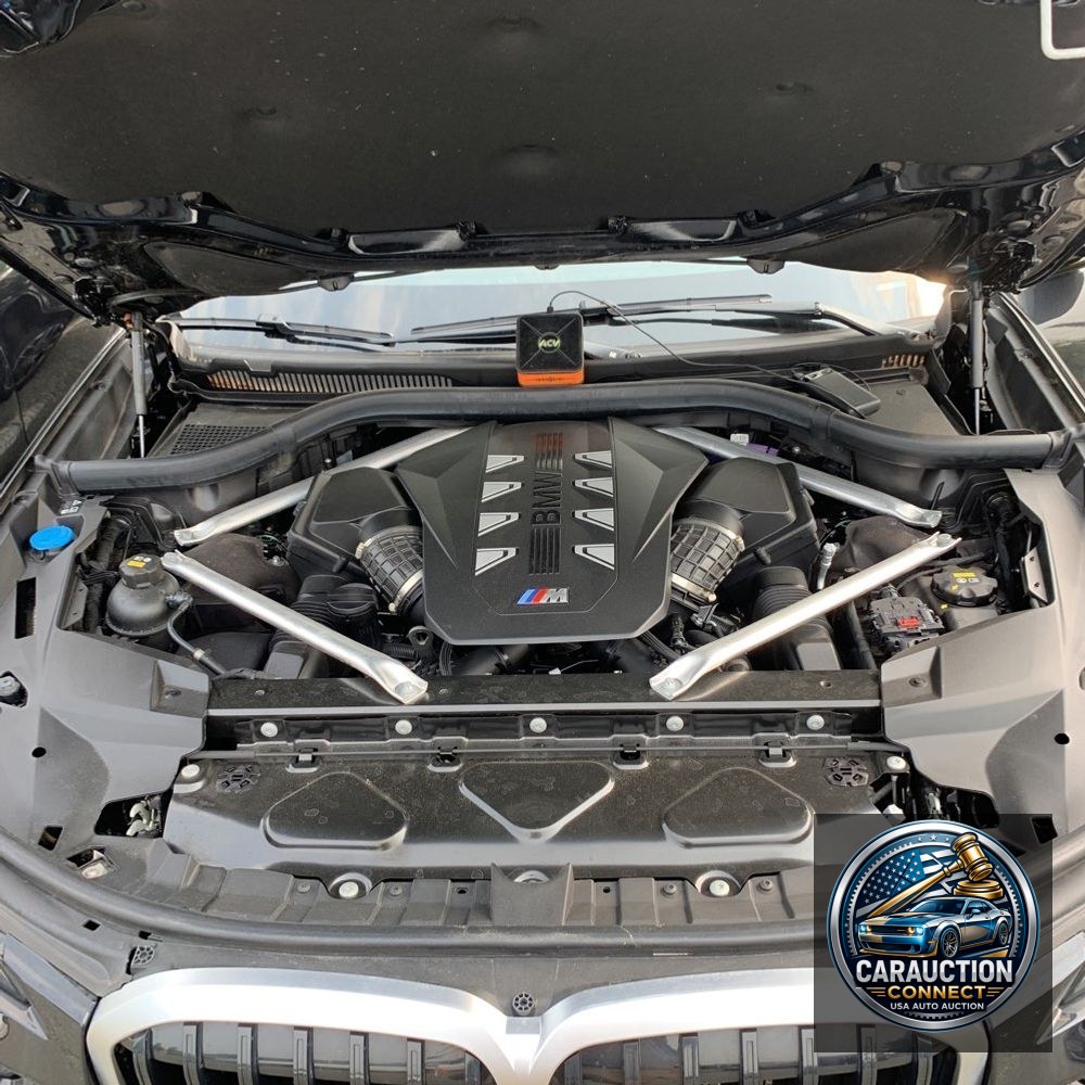 2023 BMW X7 M60i