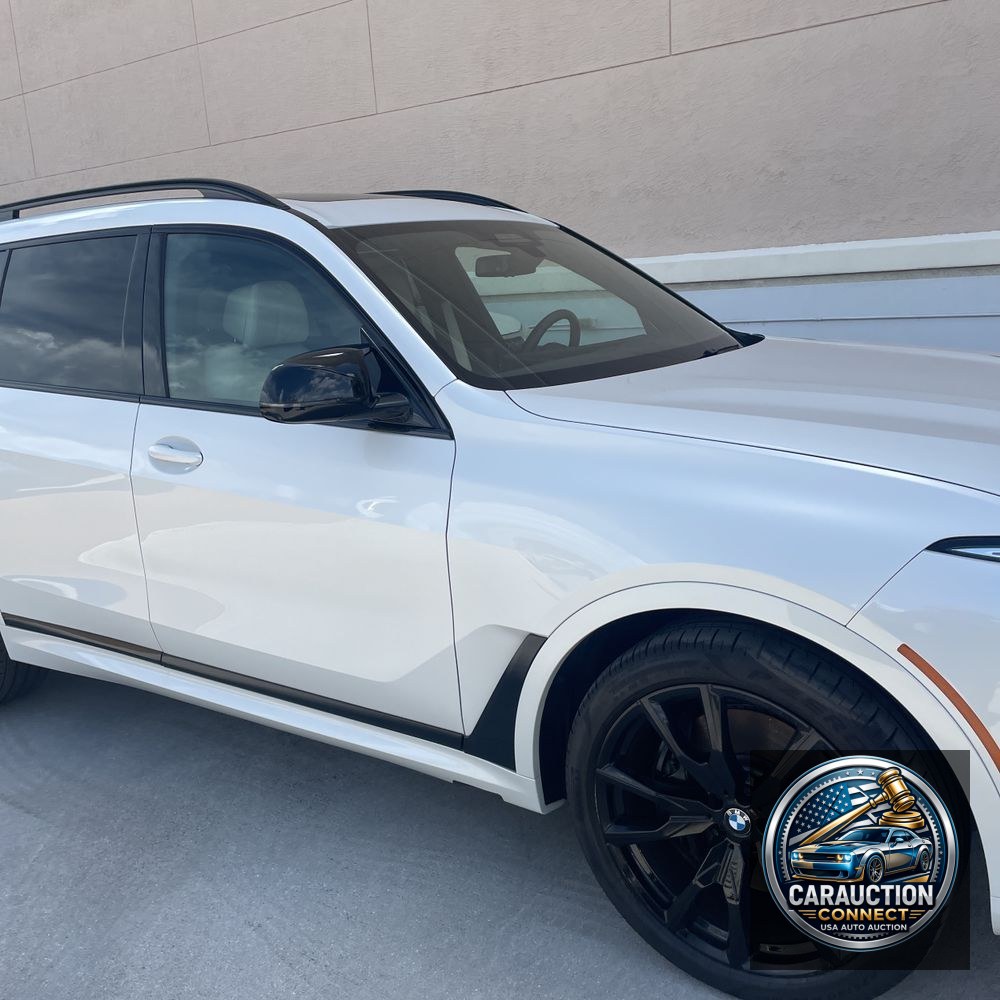 2025 BMW X7 M60i