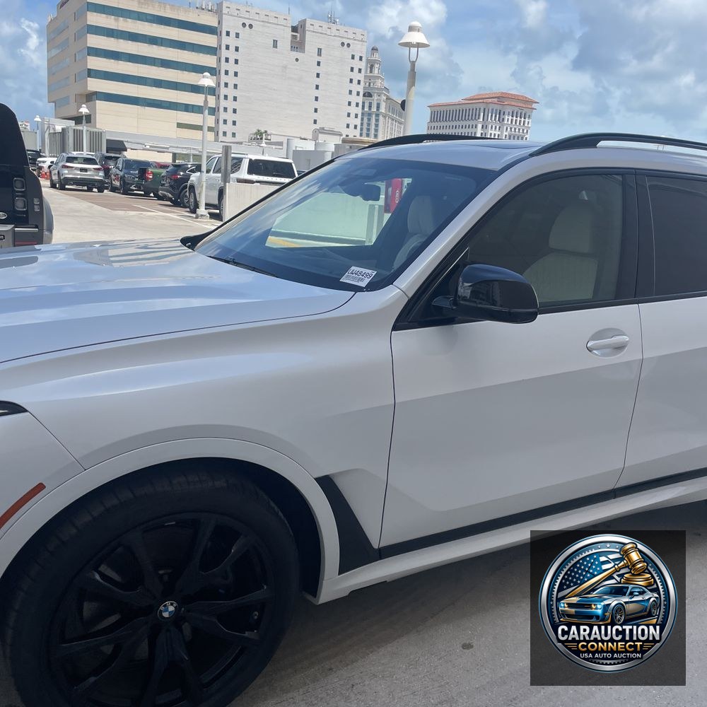 2025 BMW X7 M60i