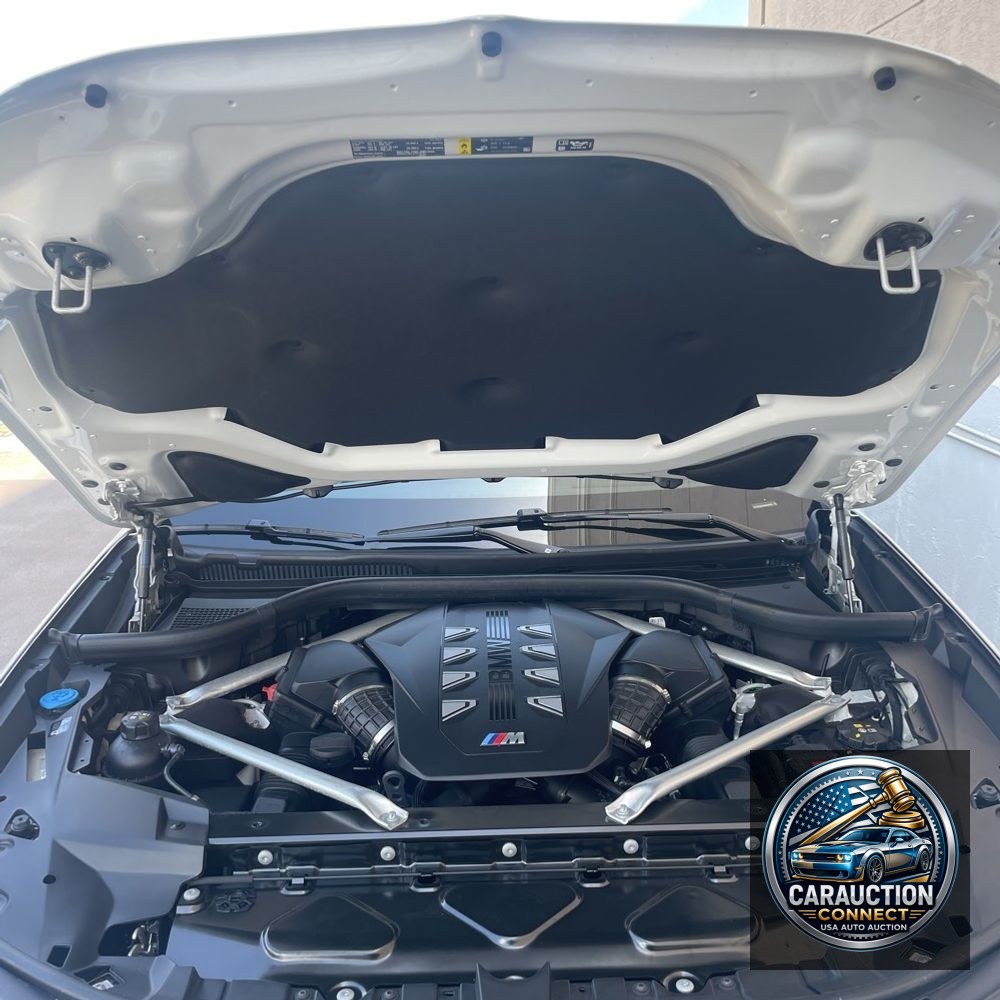2025 BMW X7 M60i