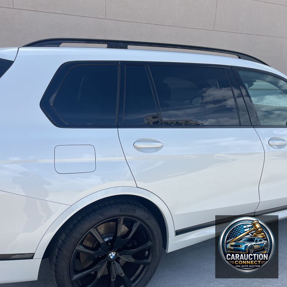 2025 BMW X7 M60i