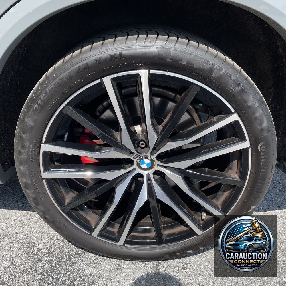 2024 BMW X5 M60i