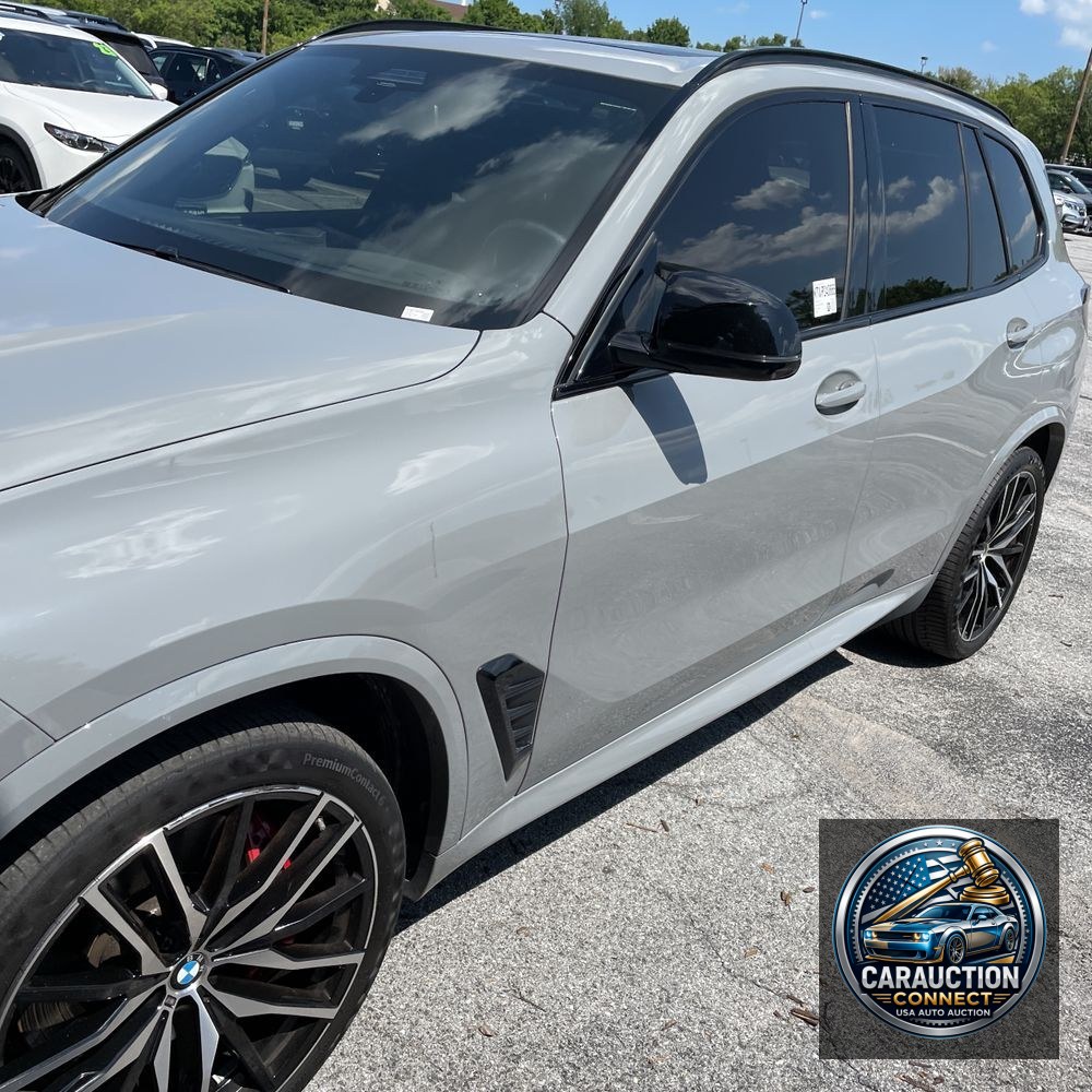 2024 BMW X5 M60i