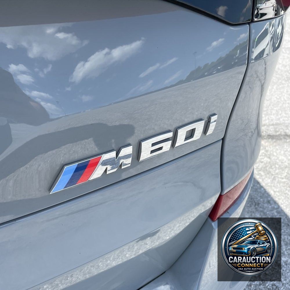 2024 BMW X5 M60i