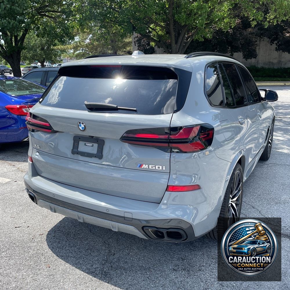 2024 BMW X5 M60i