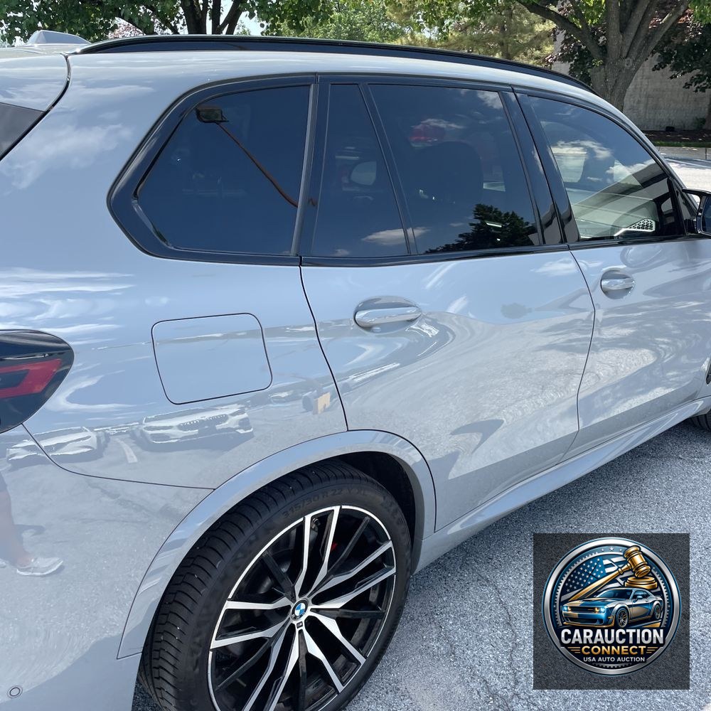 2024 BMW X5 M60i