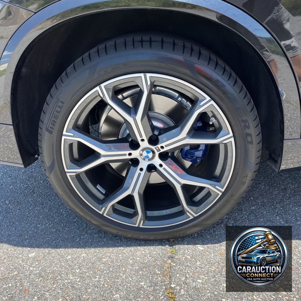 2026 BMW X5 M60i