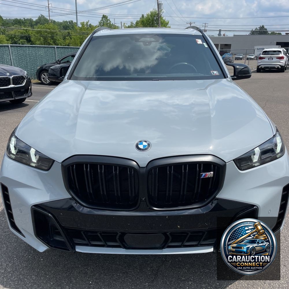2024 BMW X5 M60i