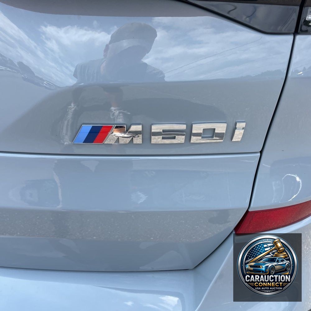 2024 BMW X5 M60i