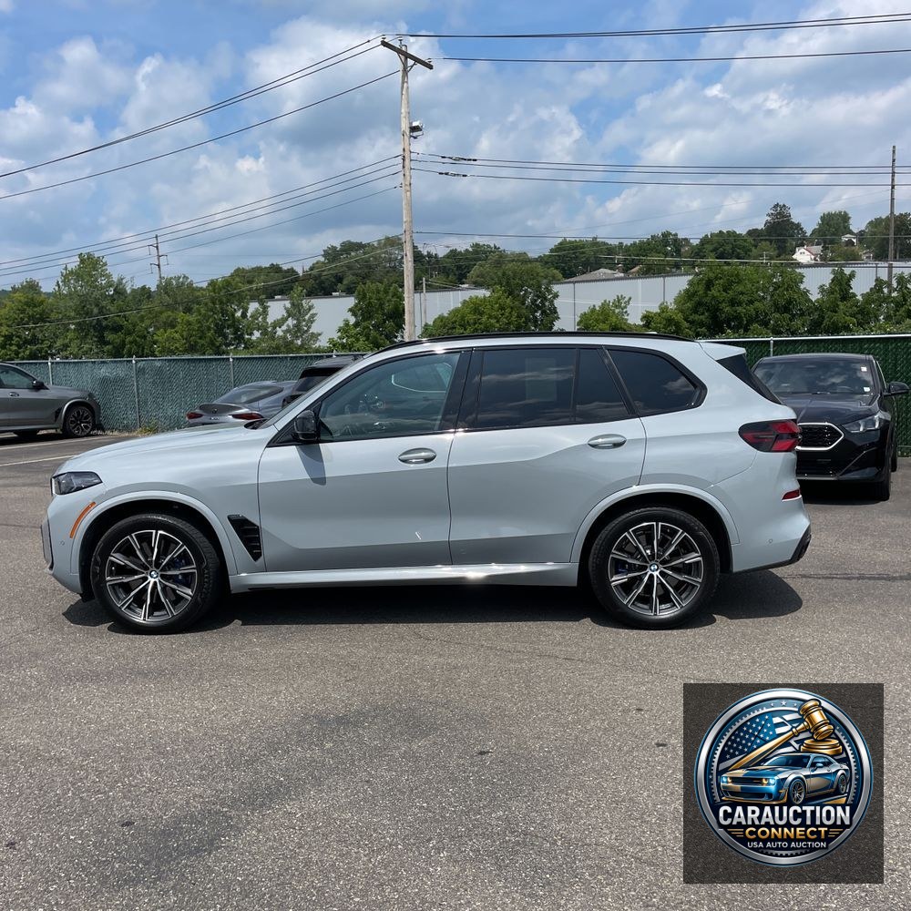 2024 BMW X5 M60i
