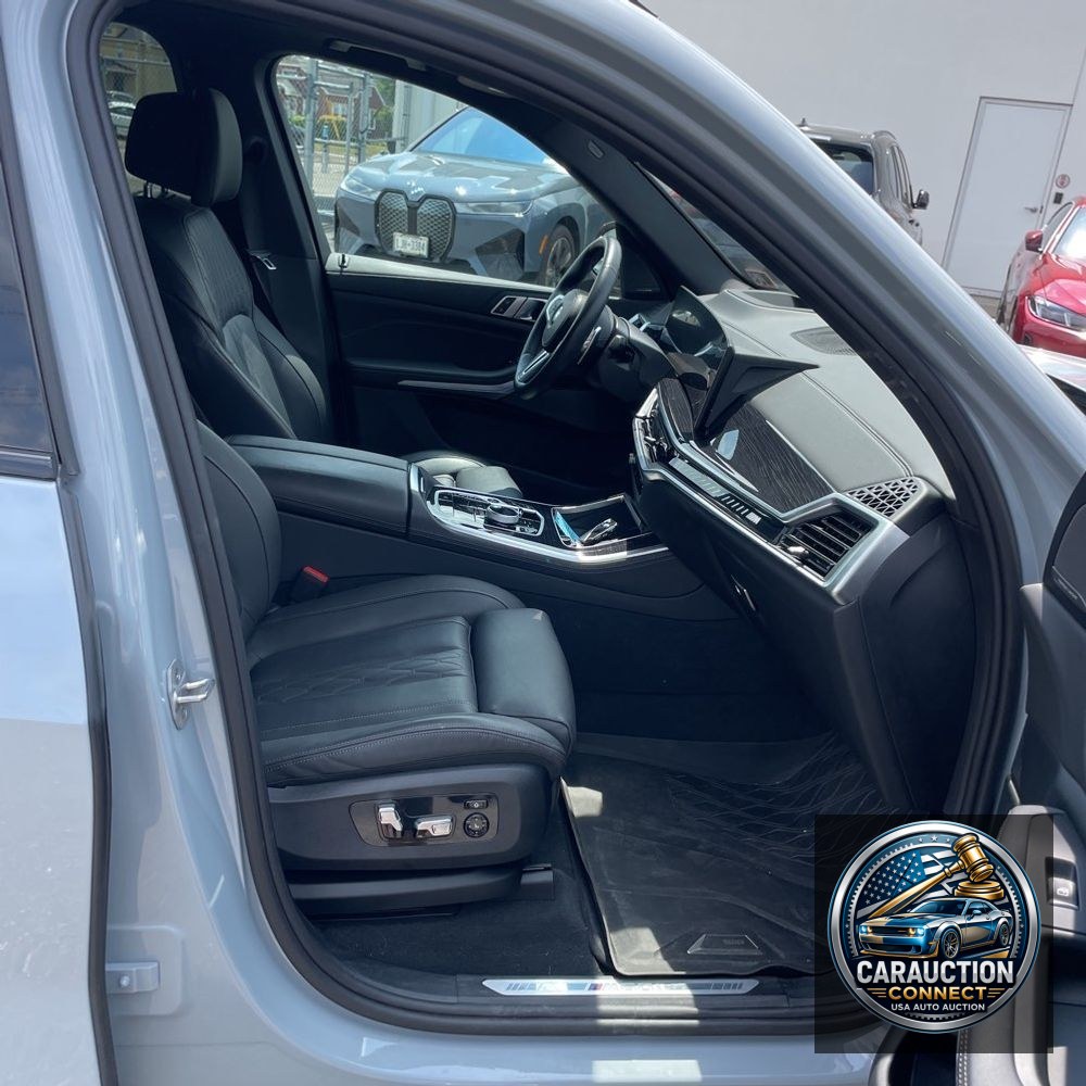 2024 BMW X5 M60i