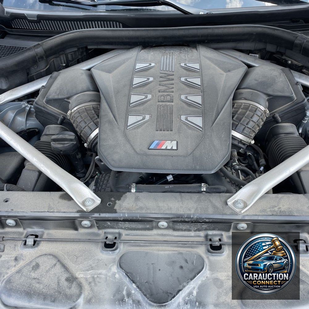 2024 BMW X5 M60i
