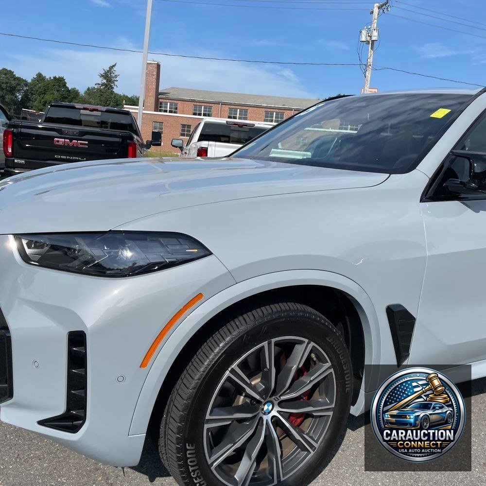 2025 BMW X5 M60i