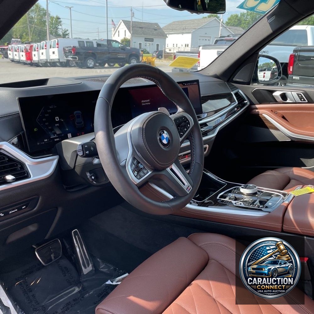 2025 BMW X5 M60i