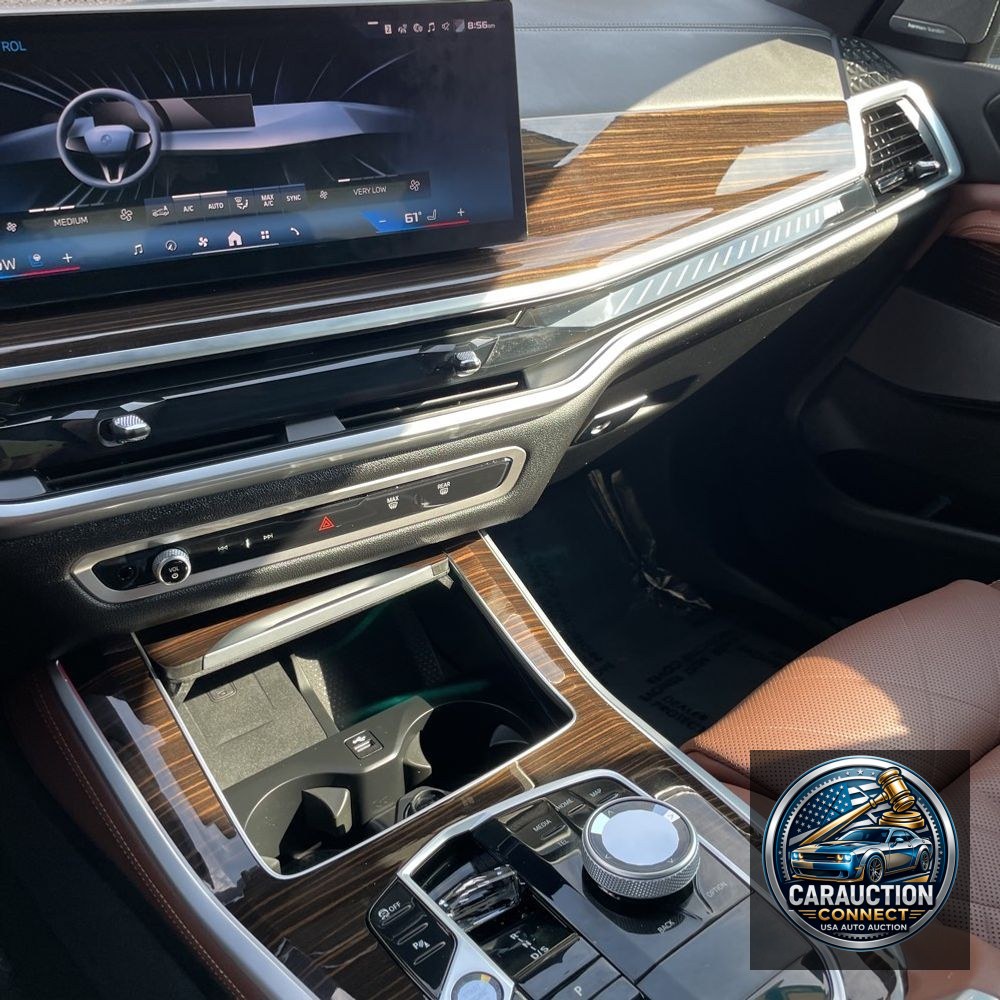 2025 BMW X5 M60i