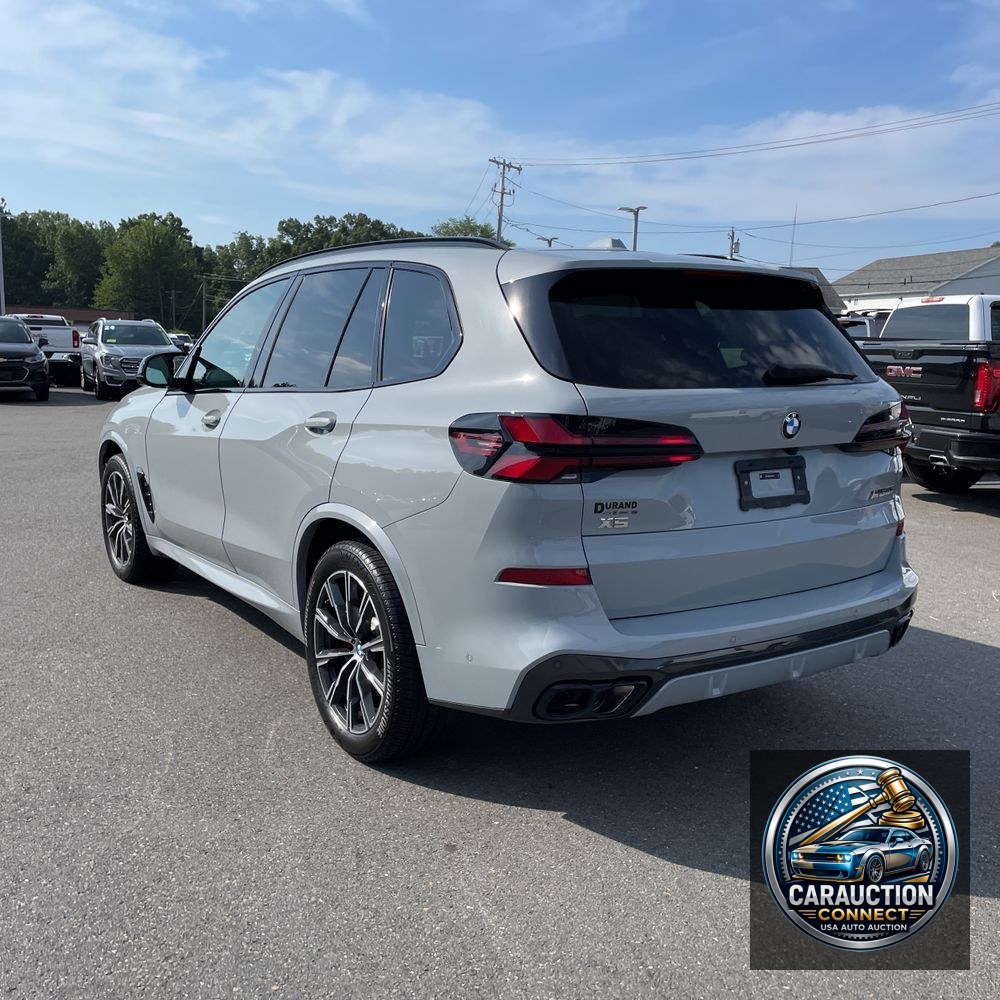 2025 BMW X5 M60i