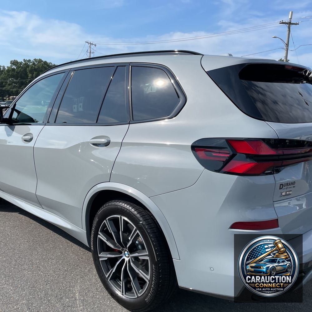 2025 BMW X5 M60i