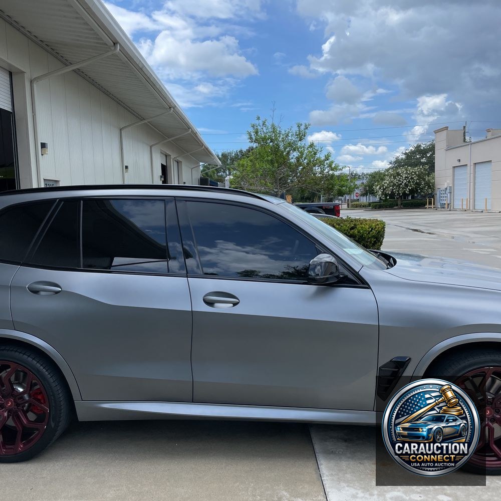 2024 BMW X5 M60i