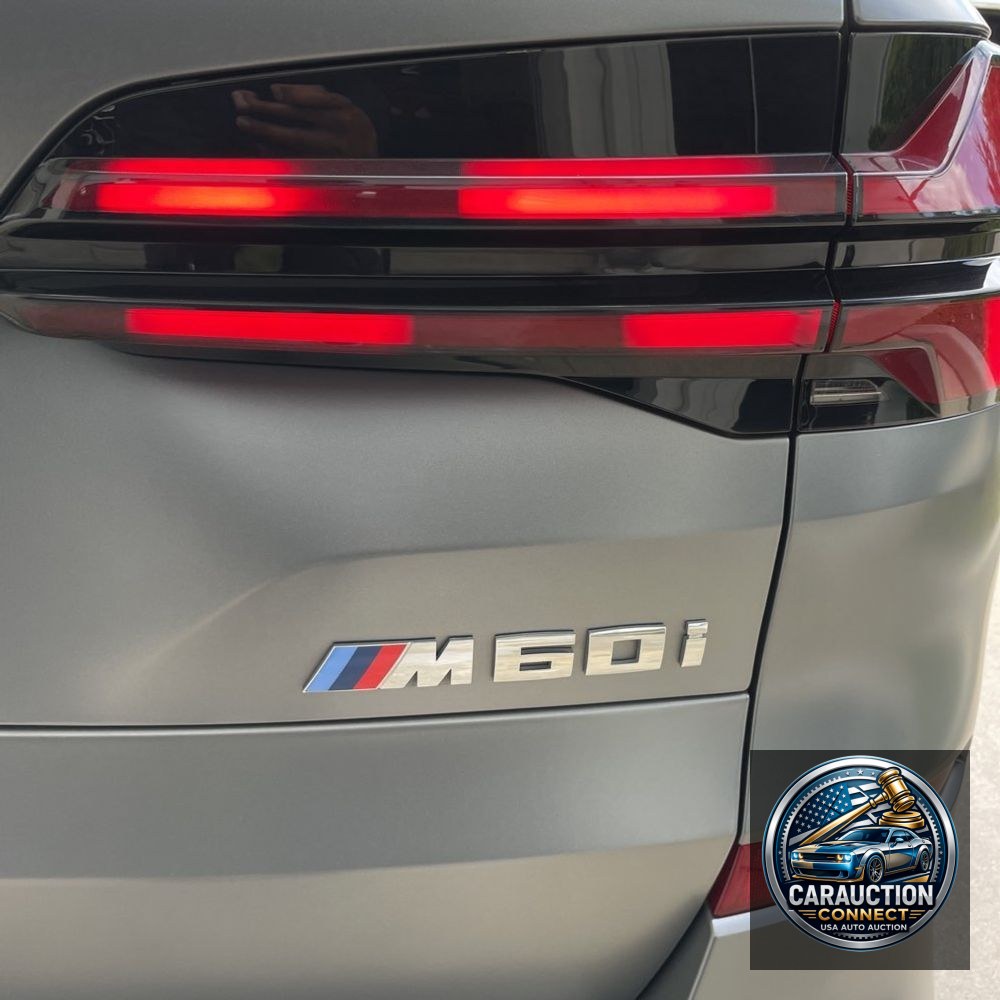 2024 BMW X5 M60i
