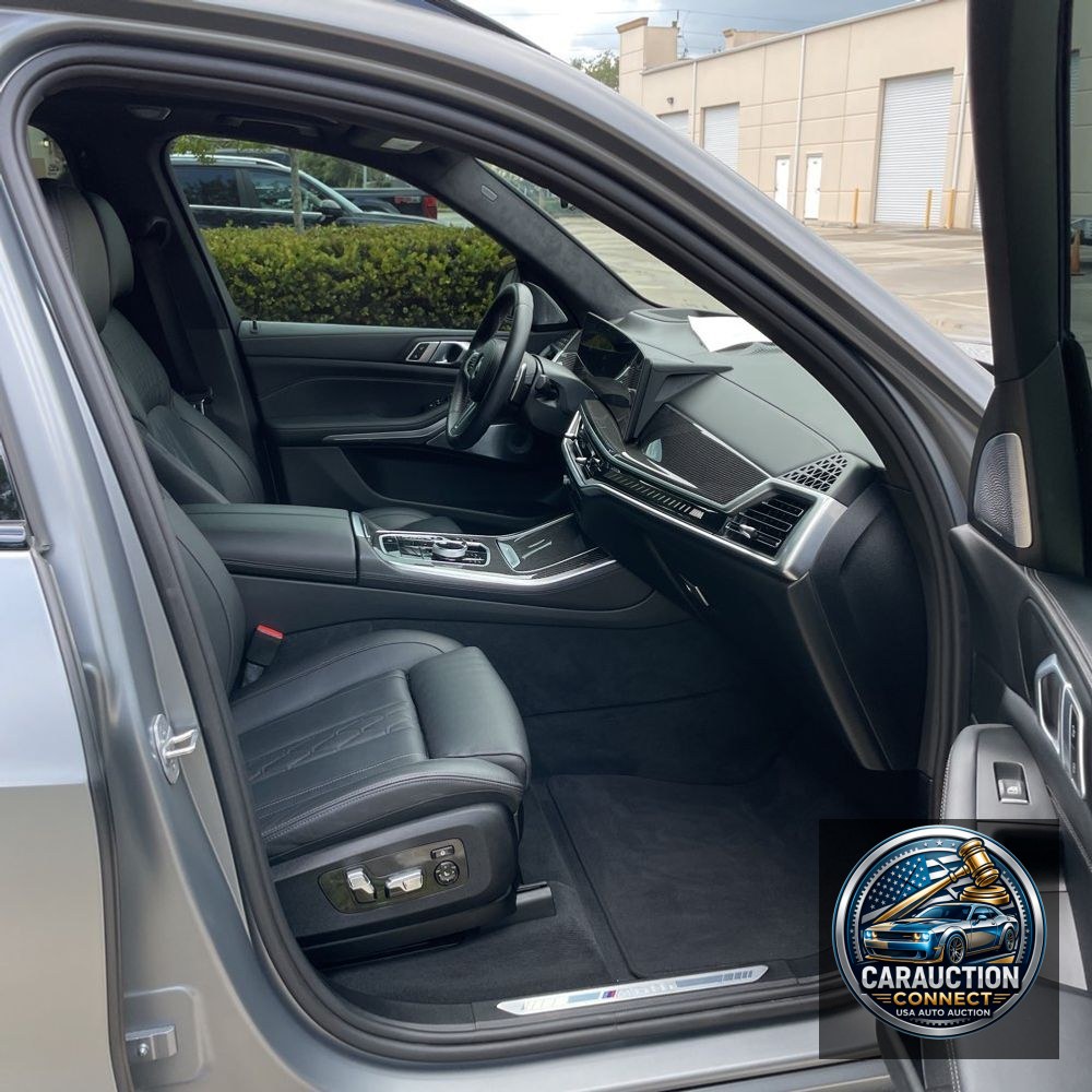 2024 BMW X5 M60i