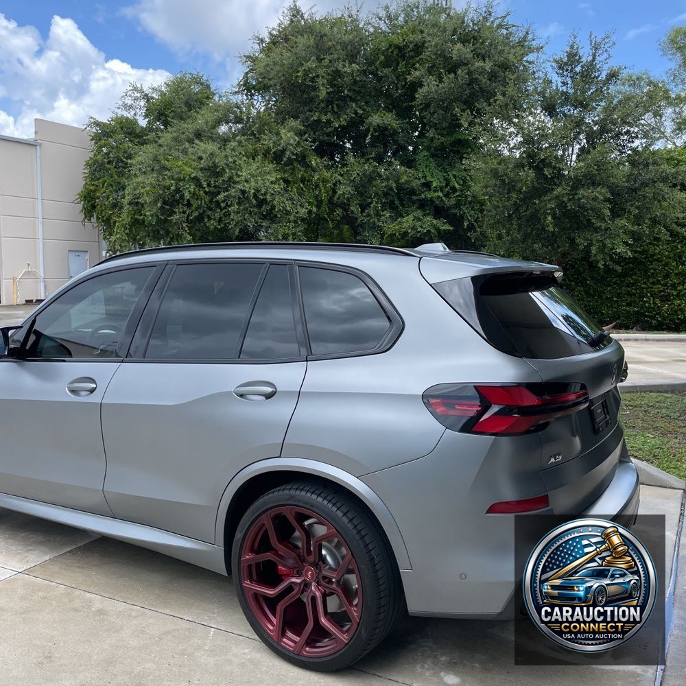 2024 BMW X5 M60i