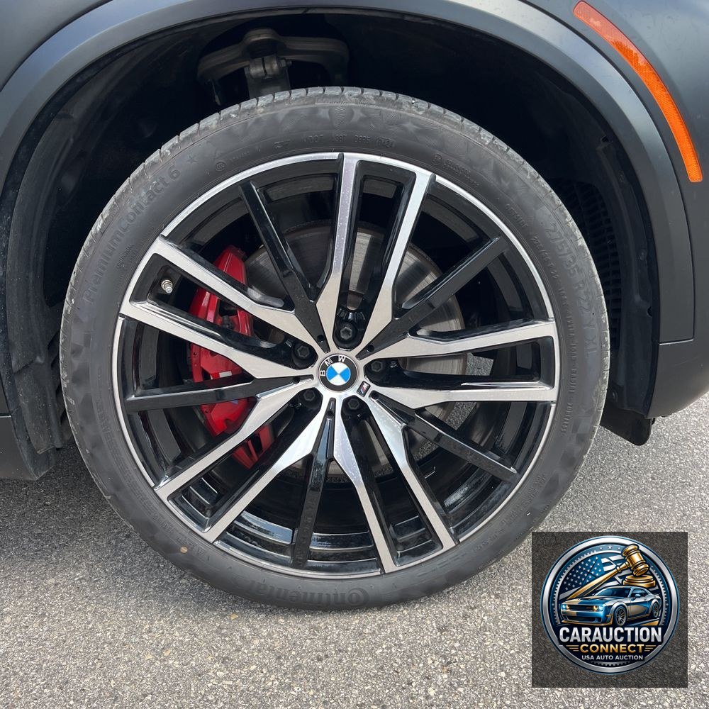 2024 BMW X5 M60i