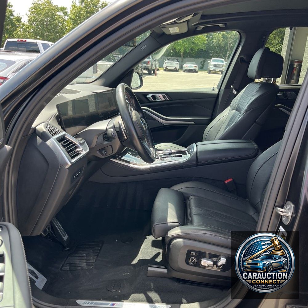2024 BMW X5 M60i