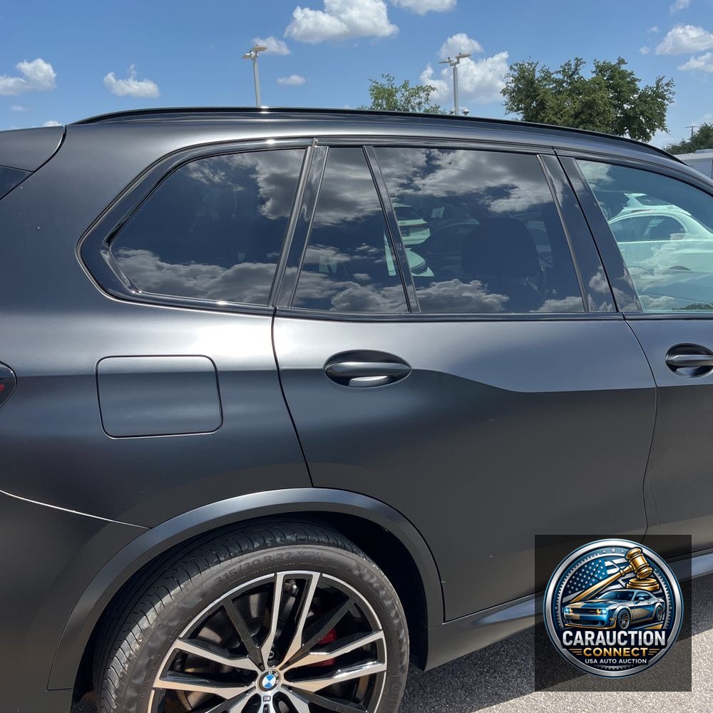 2024 BMW X5 M60i