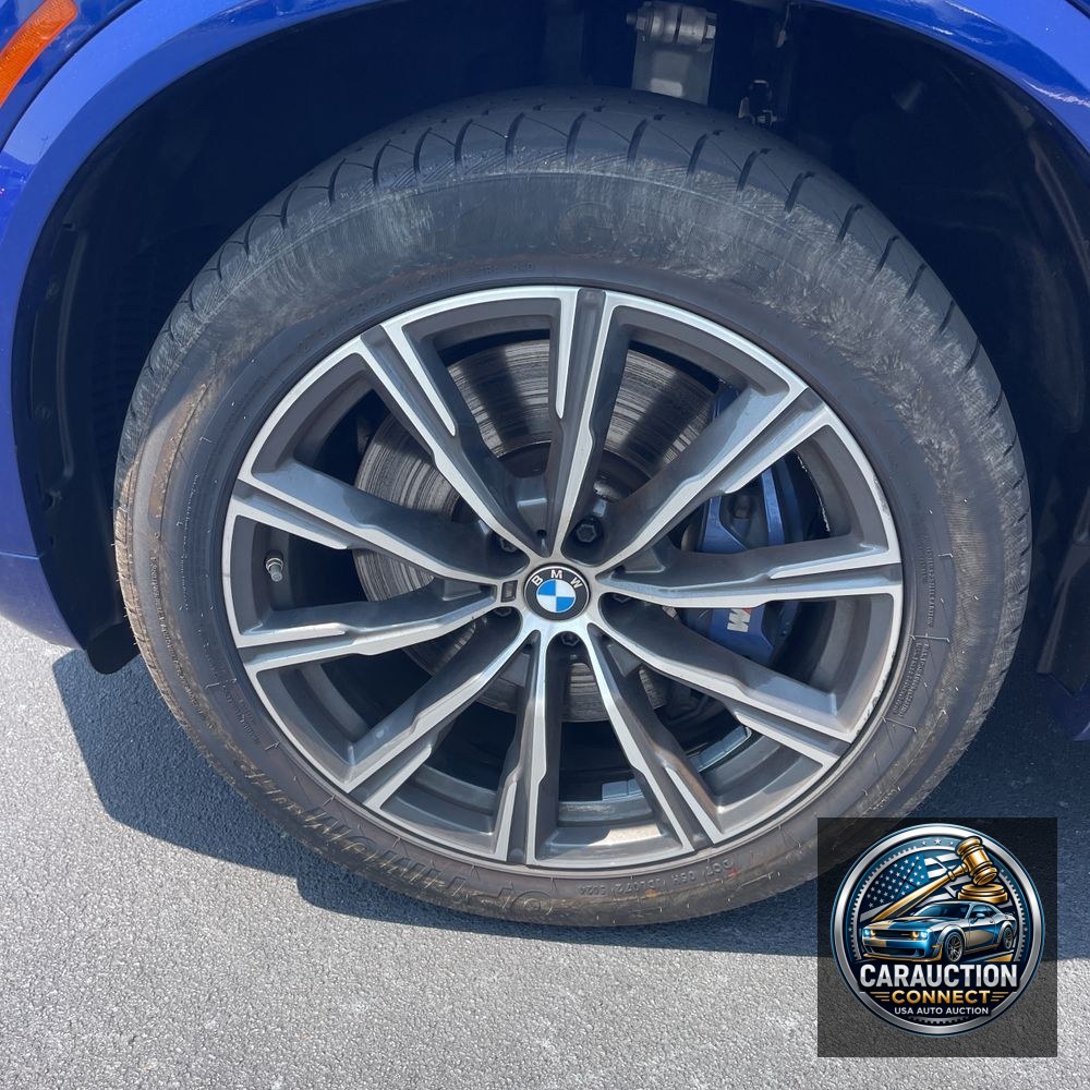 2024 BMW X5 M60i