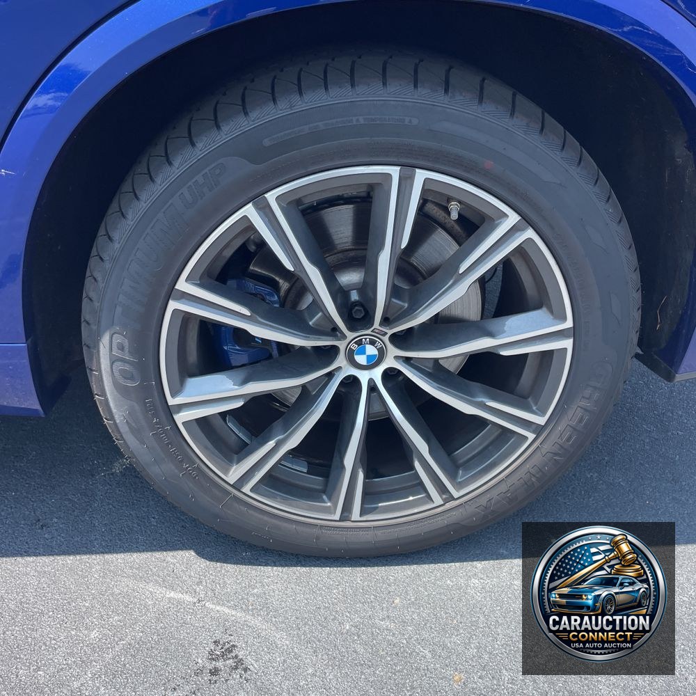 2024 BMW X5 M60i
