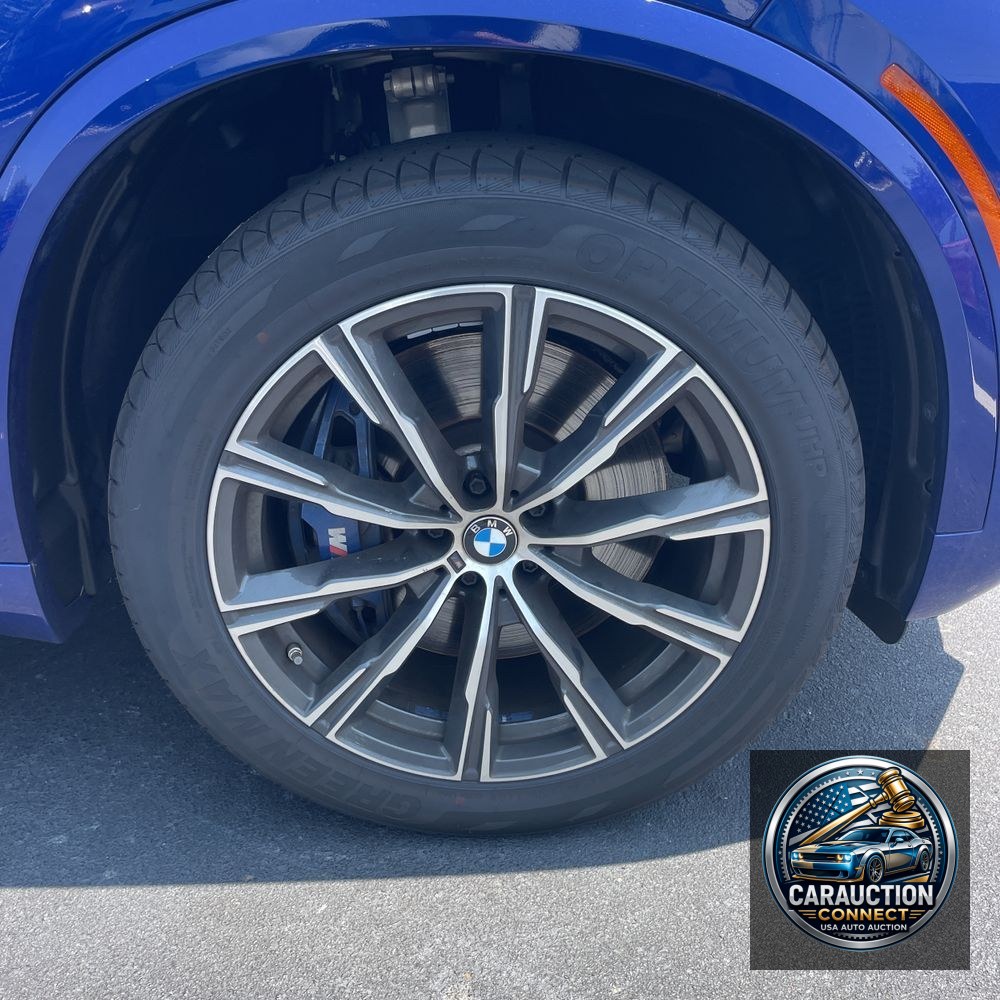 2024 BMW X5 M60i