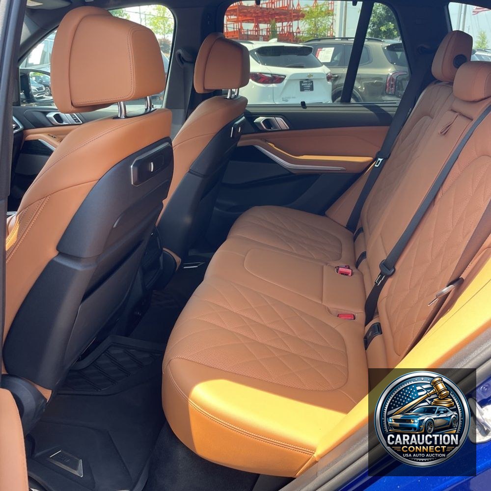 2024 BMW X5 M60i