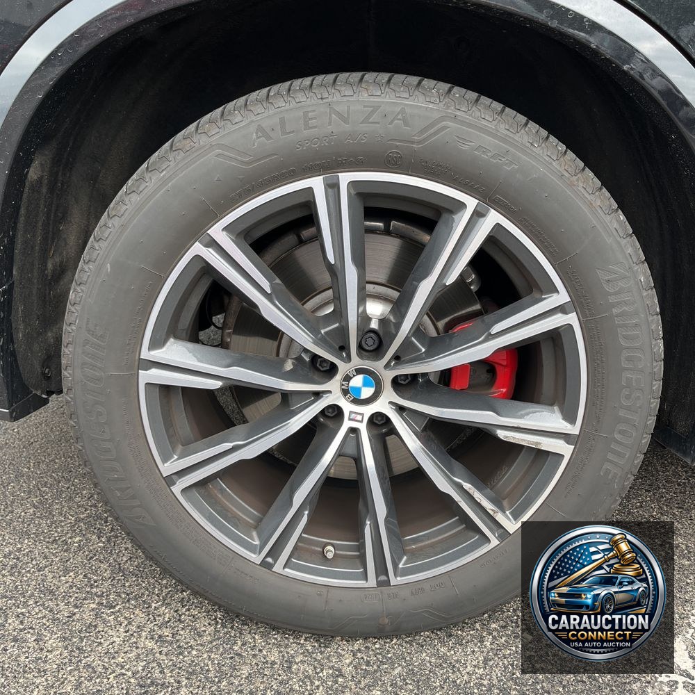 2025 BMW X5 M60i