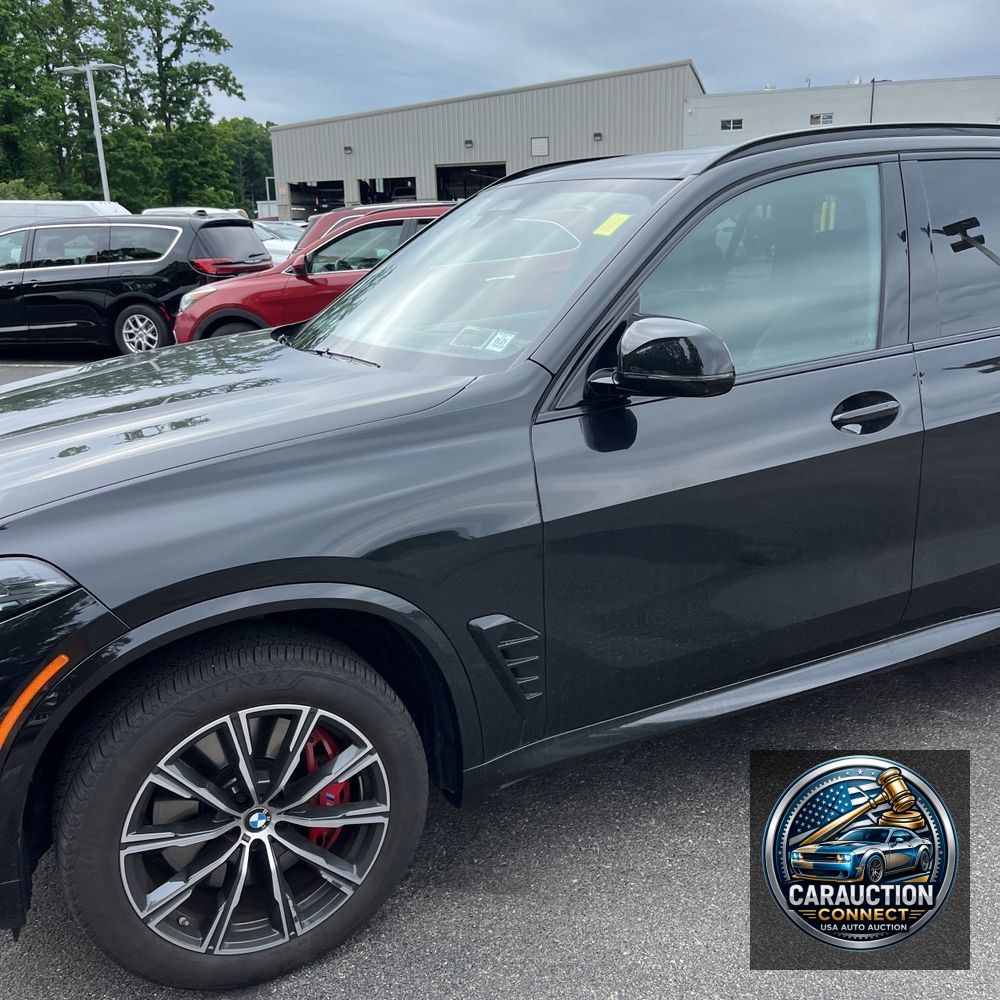 2025 BMW X5 M60i
