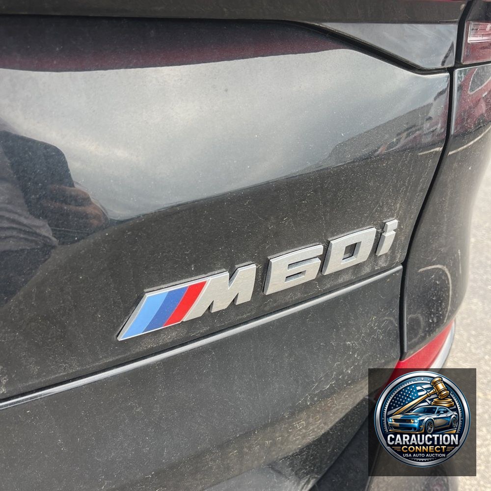 2025 BMW X5 M60i