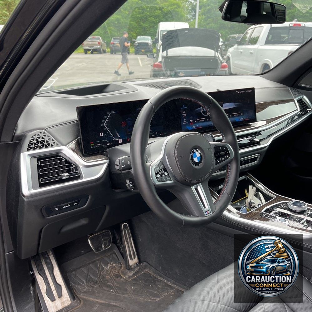 2025 BMW X5 M60i