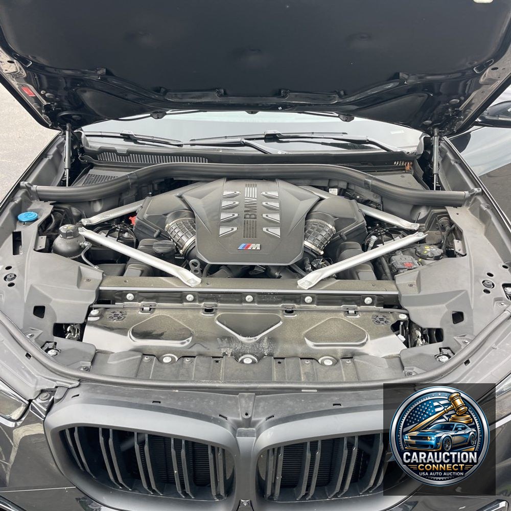 2025 BMW X5 M60i