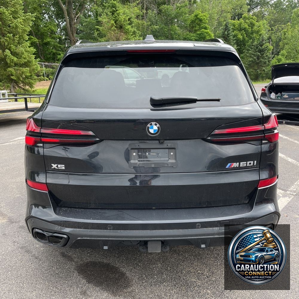 2025 BMW X5 M60i