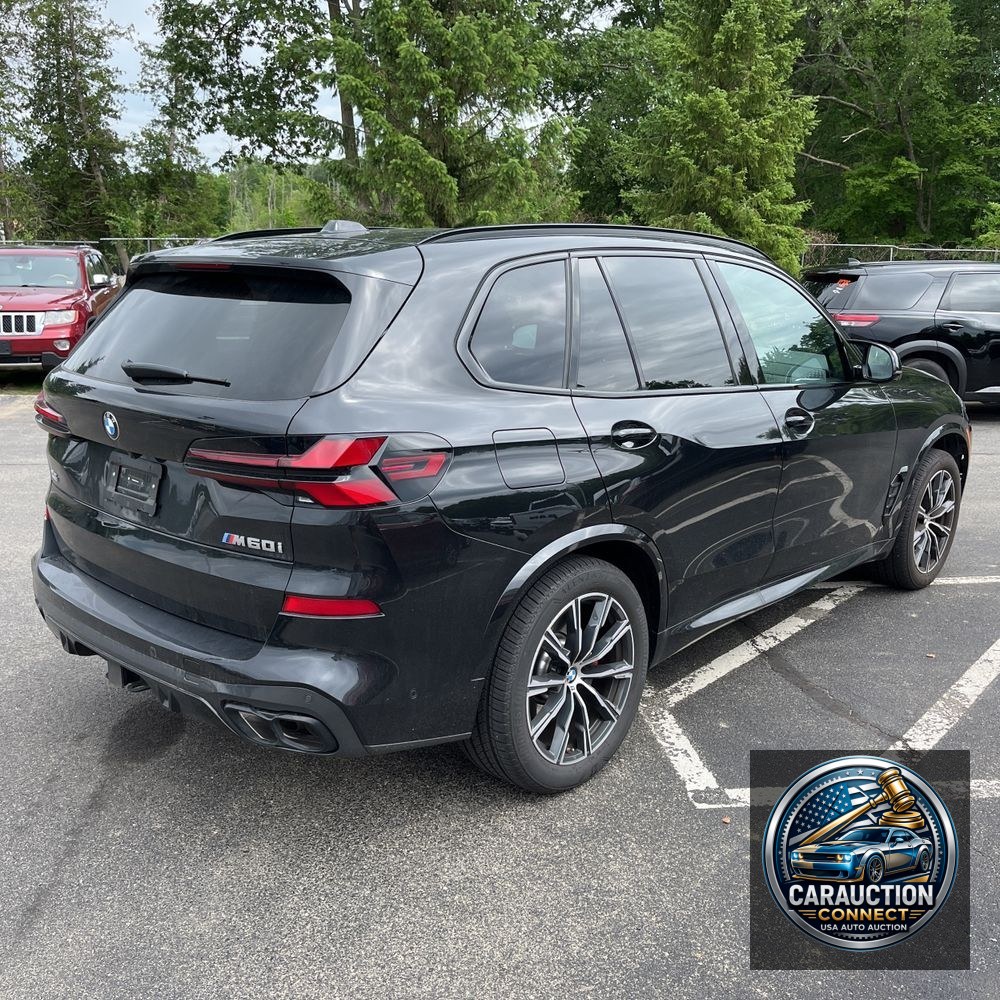 2025 BMW X5 M60i
